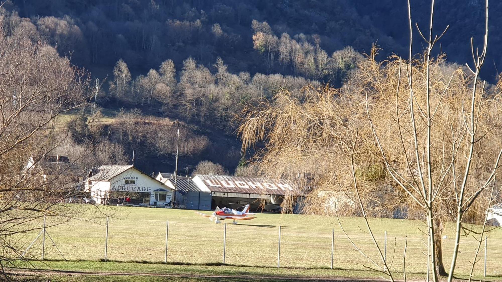 Bel Appartement Luchon Centre Wifi - Climatisation 6 Couchages Bagnères-de-Luchon المظهر الخارجي الصورة