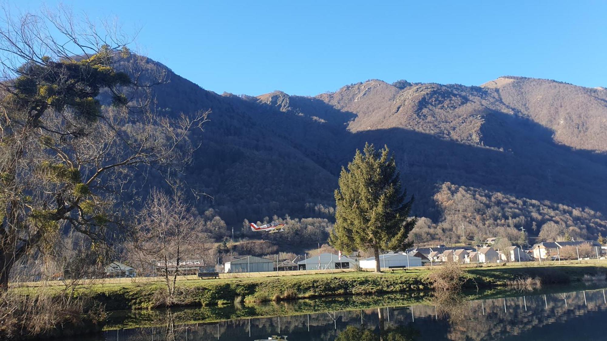 Bel Appartement Luchon Centre Wifi - Climatisation 6 Couchages Bagnères-de-Luchon المظهر الخارجي الصورة