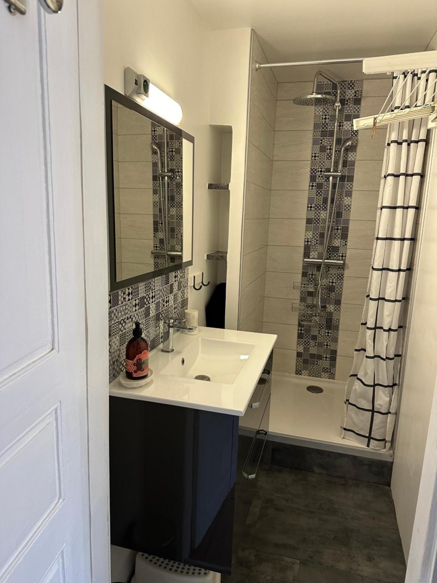 Bel Appartement Luchon Centre Wifi - Climatisation 6 Couchages Bagnères-de-Luchon المظهر الخارجي الصورة